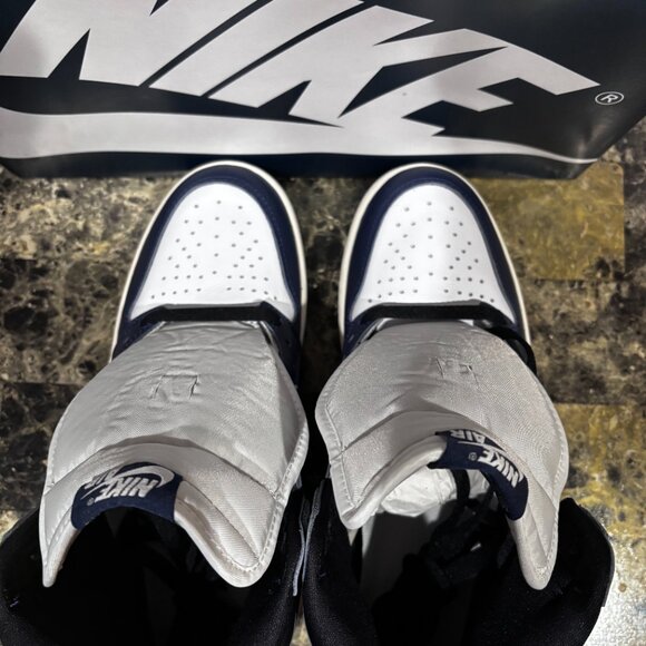 NIKE Men's Jordan 1 Retro High OG Midnight Navy SZ: 10 - Picture 8 of 15